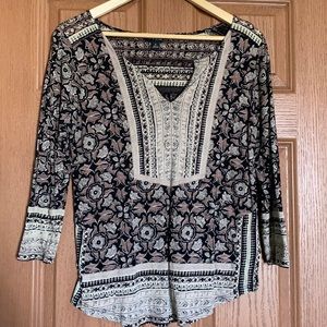 Lucky brand 3/4 sleeve notched neck tee